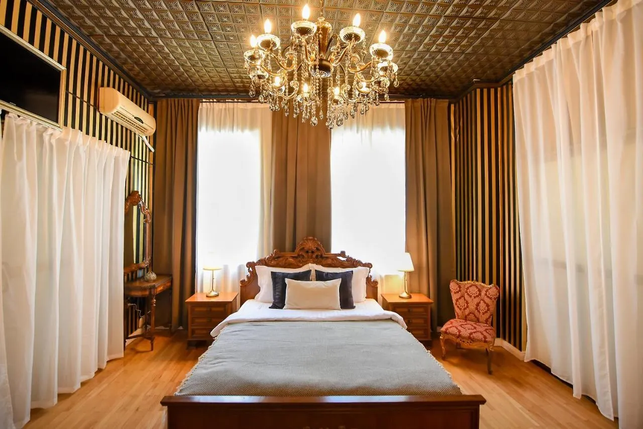 The Museum - Wonderful Super Central Apartment Bucarest Romania
