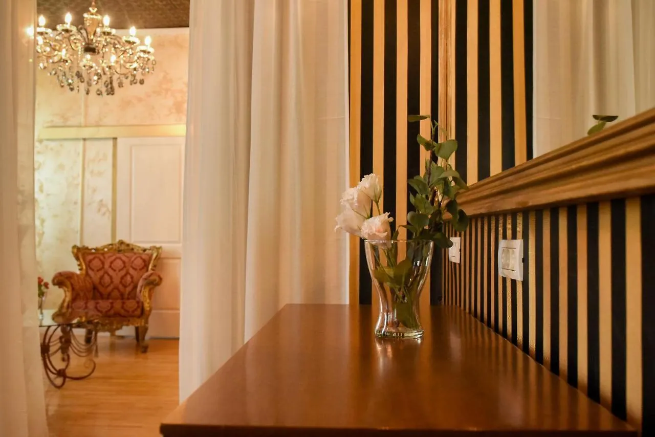 The Museum - Wonderful Super Central Apartment Bucarest 0*,
