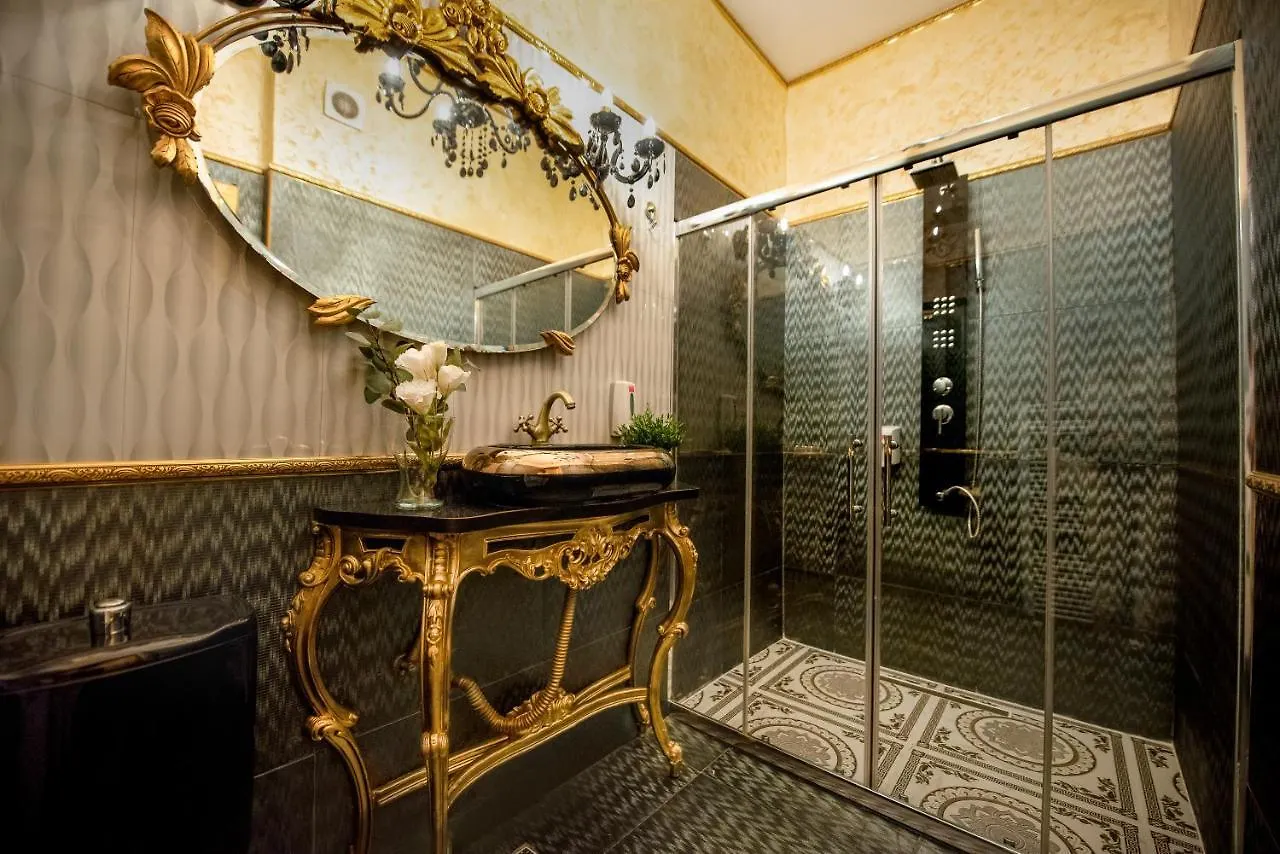The Museum - Wonderful Super Central Apartment Bucarest