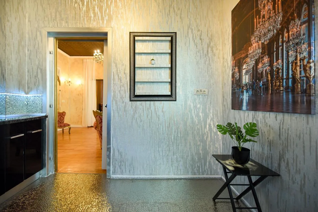 The Museum - Wonderful Super Central Apartment Bucharest
