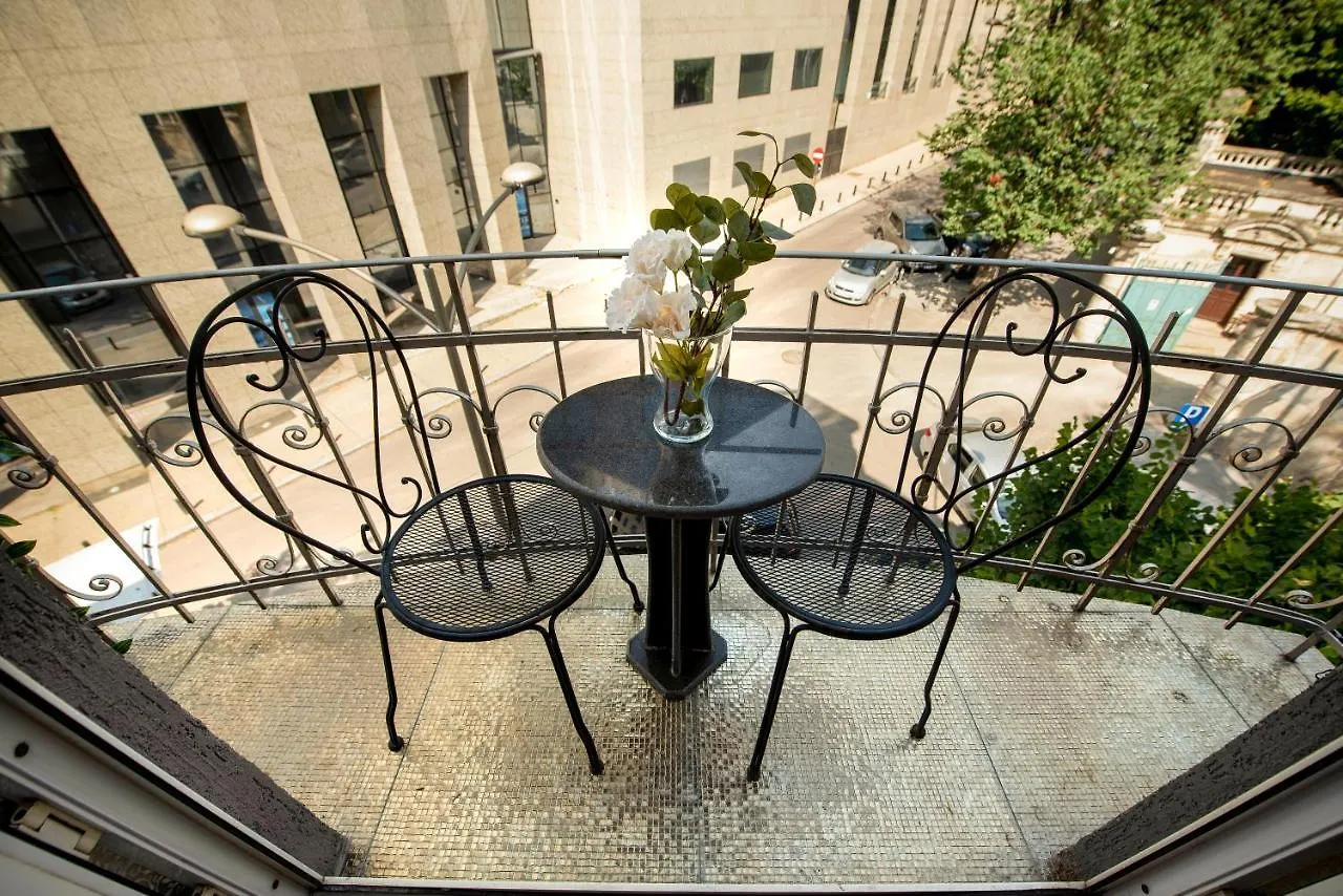 The Museum - Wonderful Super Central Apartment Bucharest